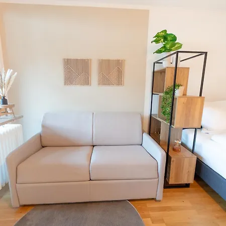 Zentrales Mit Balkon Direkt Am Wanderweg - Alpenperle * تيغرنسي